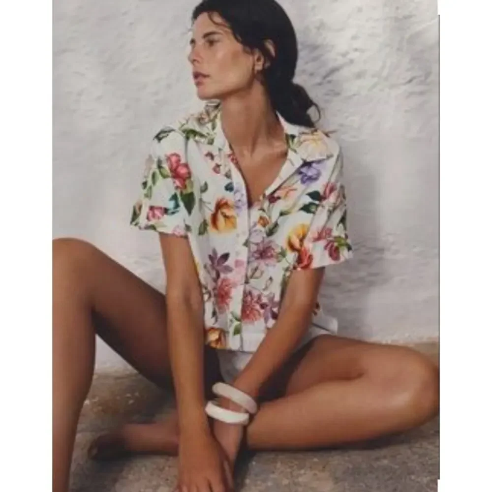 NWT Zara floral-print cropped boxy oversized short sleeves white shirt sz. XS - Picture 2 of 9